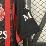 Maglia Home AC Milan 25/26, taglie S-4XL, design rosso-nero, per tifosi e allenamenti.