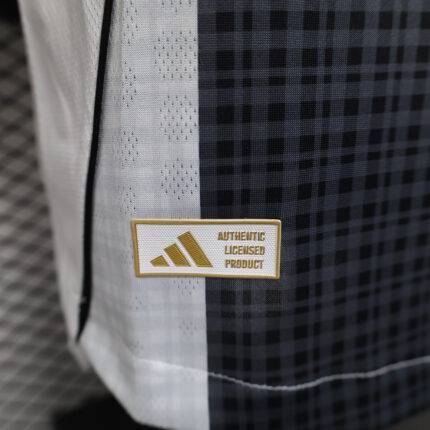 Maglia Newcastle 25/26 Home Player Edition, taglie S-XXL