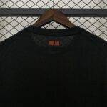 Maglia Home AC Milan 25/26, taglie S-4XL, design rosso-nero, per tifosi e allenamenti.